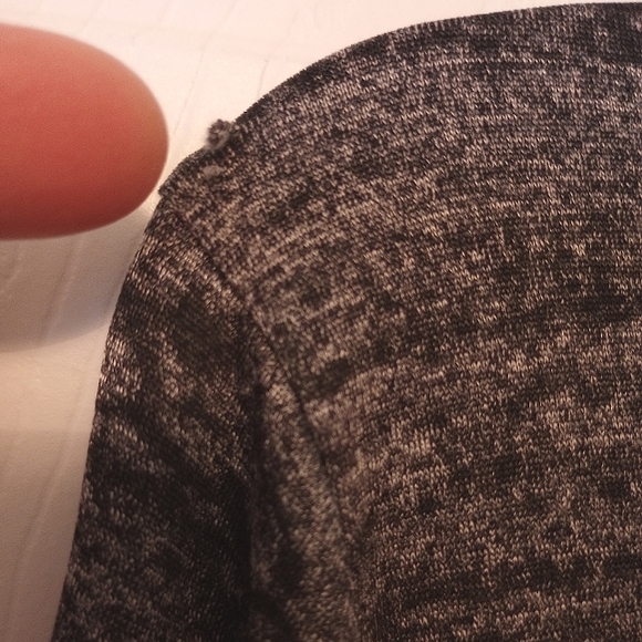 ALBERTO MAKALI studded knit pocket blouse. Large - Picture 8 of 10